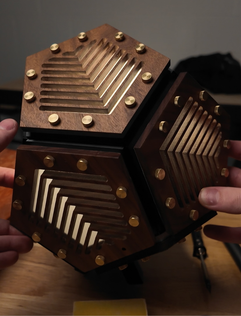 Dodeca Lamp