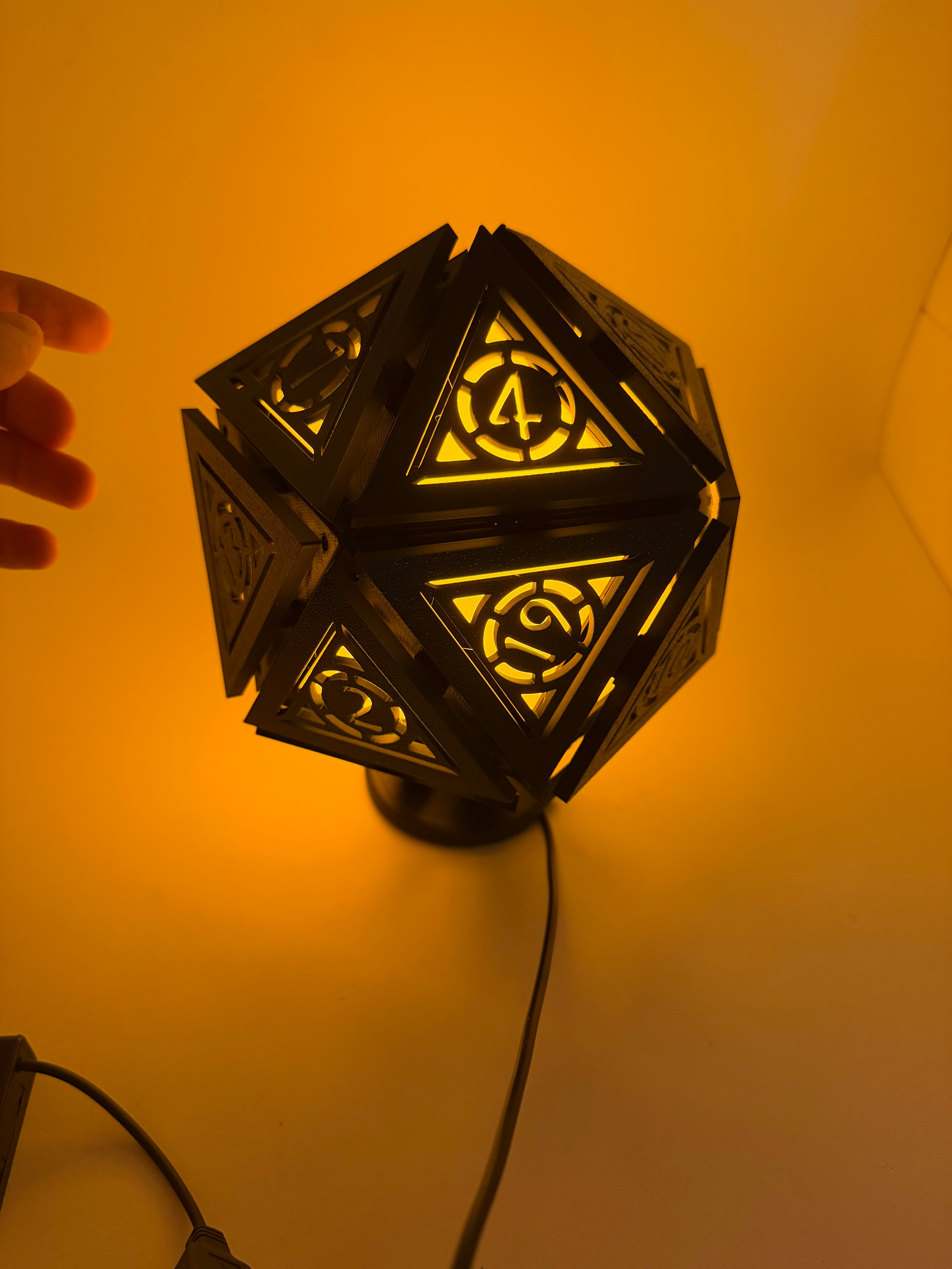 D20 Lamp